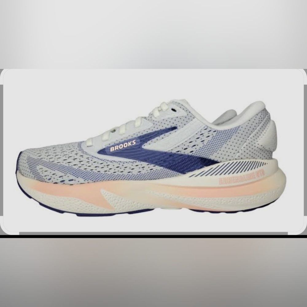 Brooks Women's Athletic Shoes - White and Blue